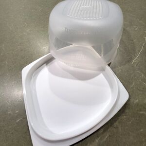 Tupperware Frosted White Cheesesmart Square Cheese Keeper With Lid New No Tags